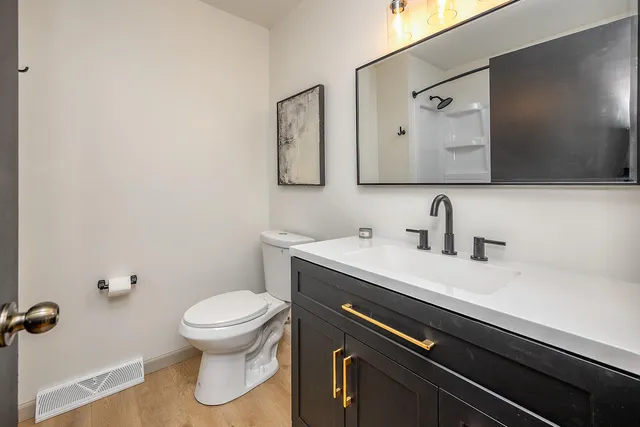 $385,000 | N84W18113 Imperial Court, Menomonee Falls, WI 53051