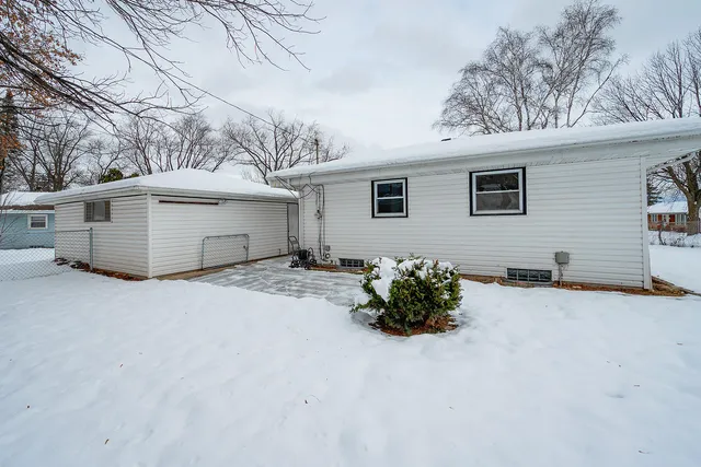 $385,000 | N84W18113 Imperial Court, Menomonee Falls, WI 53051