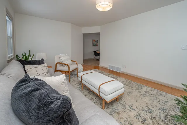 $385,000 | N84W18113 Imperial Court, Menomonee Falls, WI 53051