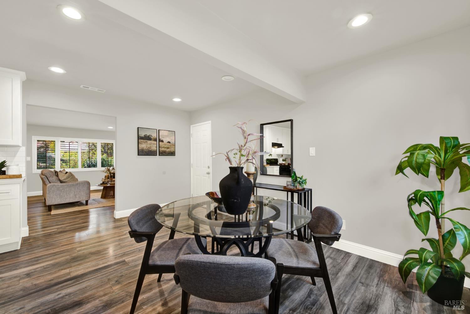 2 Rita Court Novato, CA 94945 - Photo 19 of 66 Gallery Image 19