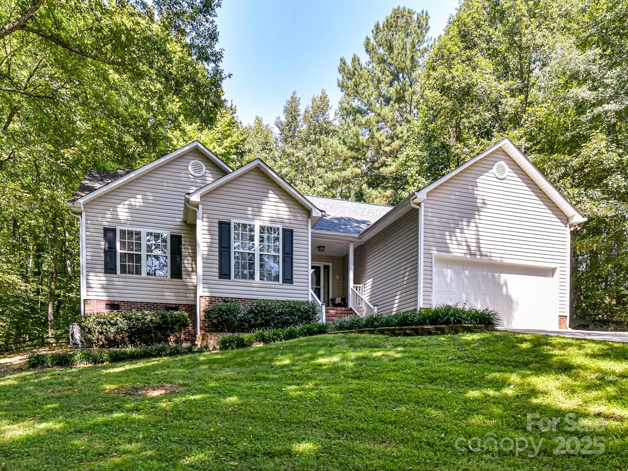 700 Cove Road Gastonia, NC 28052 - Photo 2 of 42 Gallery Image 2
