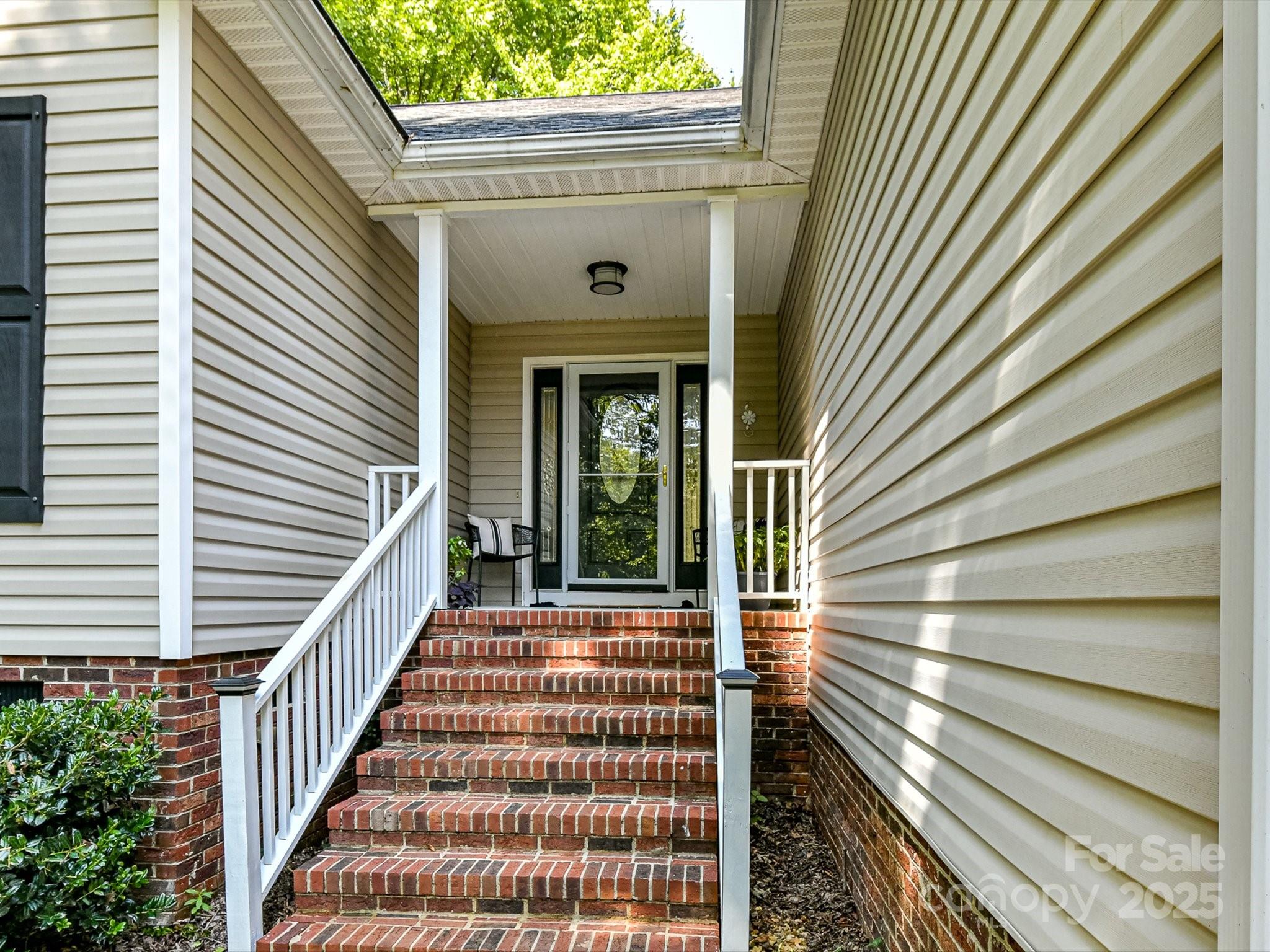 700 Cove Road Gastonia, NC 28052 - Photo 3 of 42 Gallery Image 3
