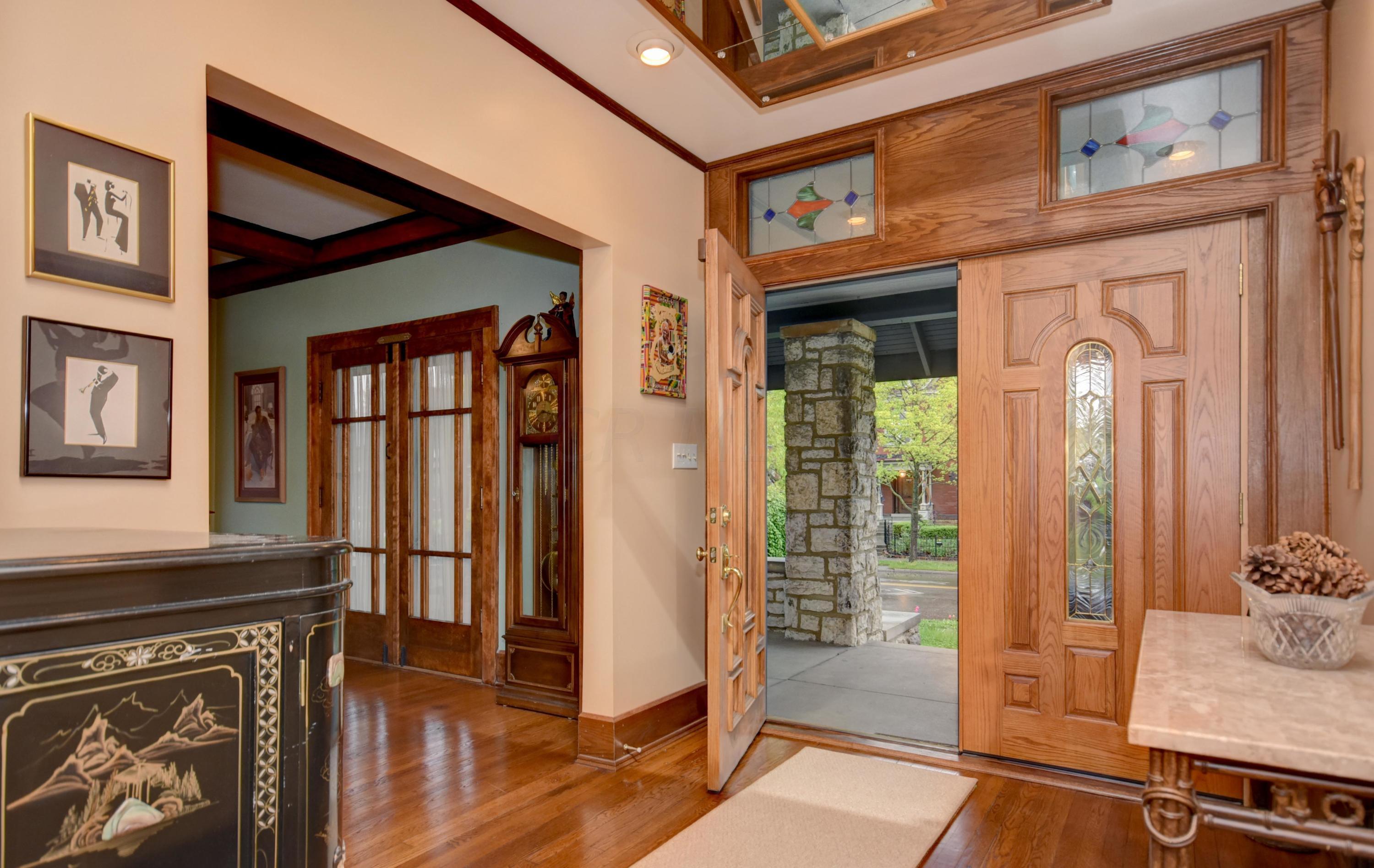 965 Bryden Road Columbus, OH 43205 - Photo 4 of 40 Gallery Image 4