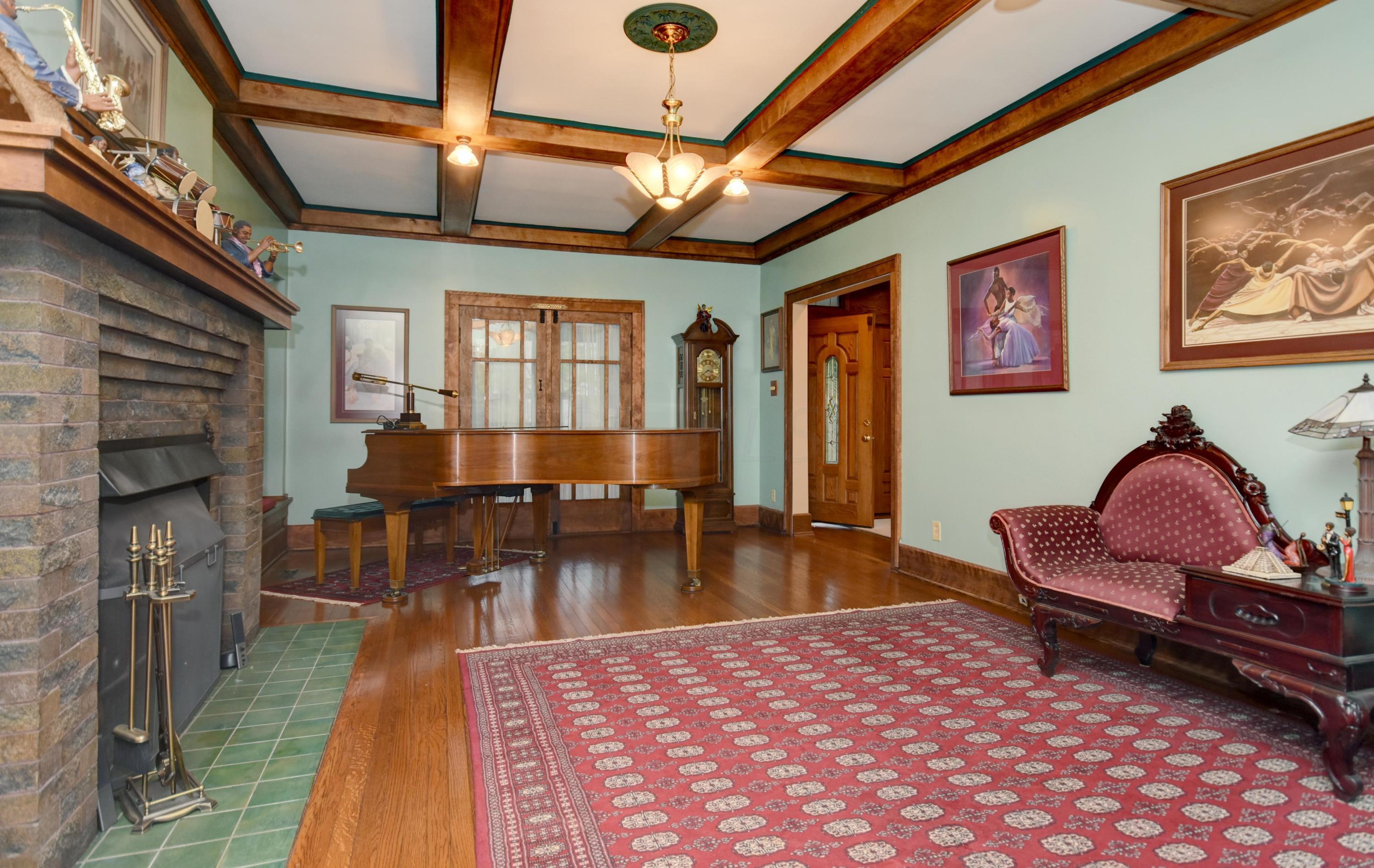 965 Bryden Road Columbus, OH 43205 - Photo 7 of 40 Gallery Image 7