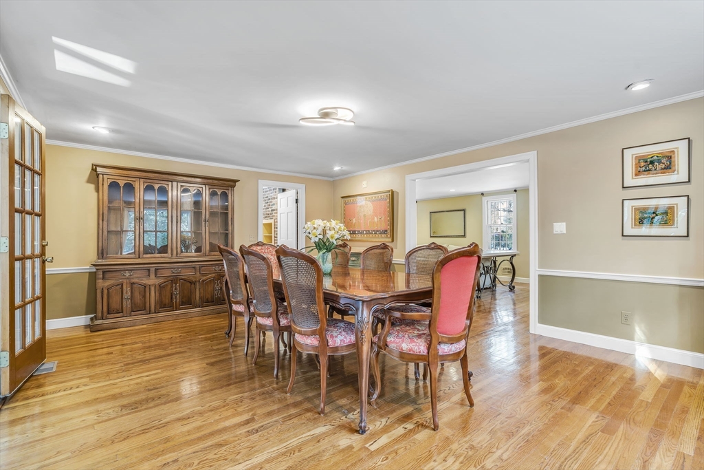 19 Sears Road Wayland, MA 01778 - Photo 7 of 42
