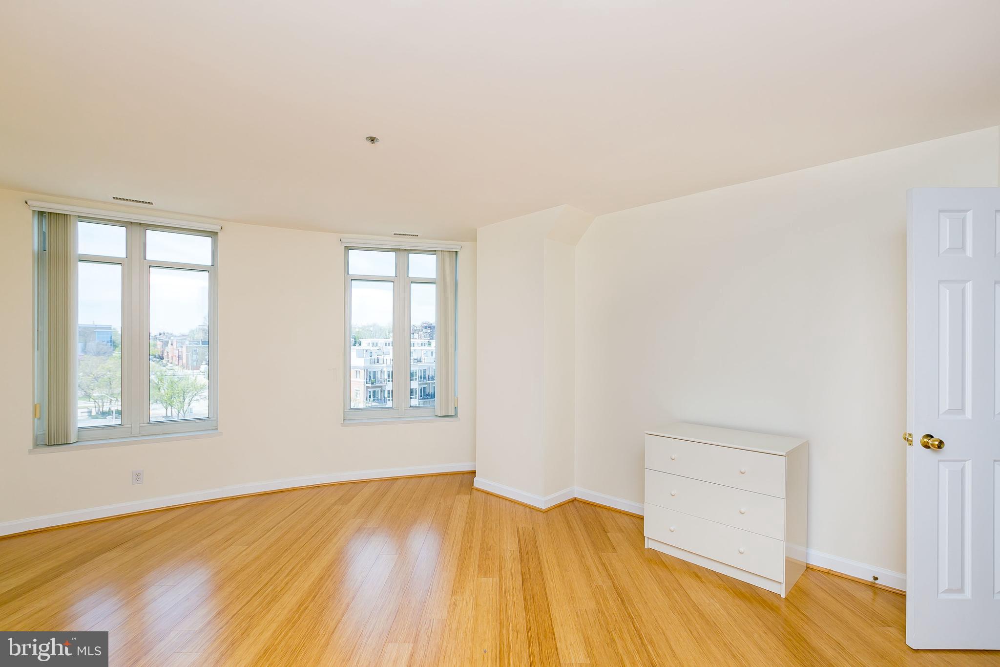 100 Harborview Drive, Unit 513 Baltimore, MD 21230 - Photo 15 of 58