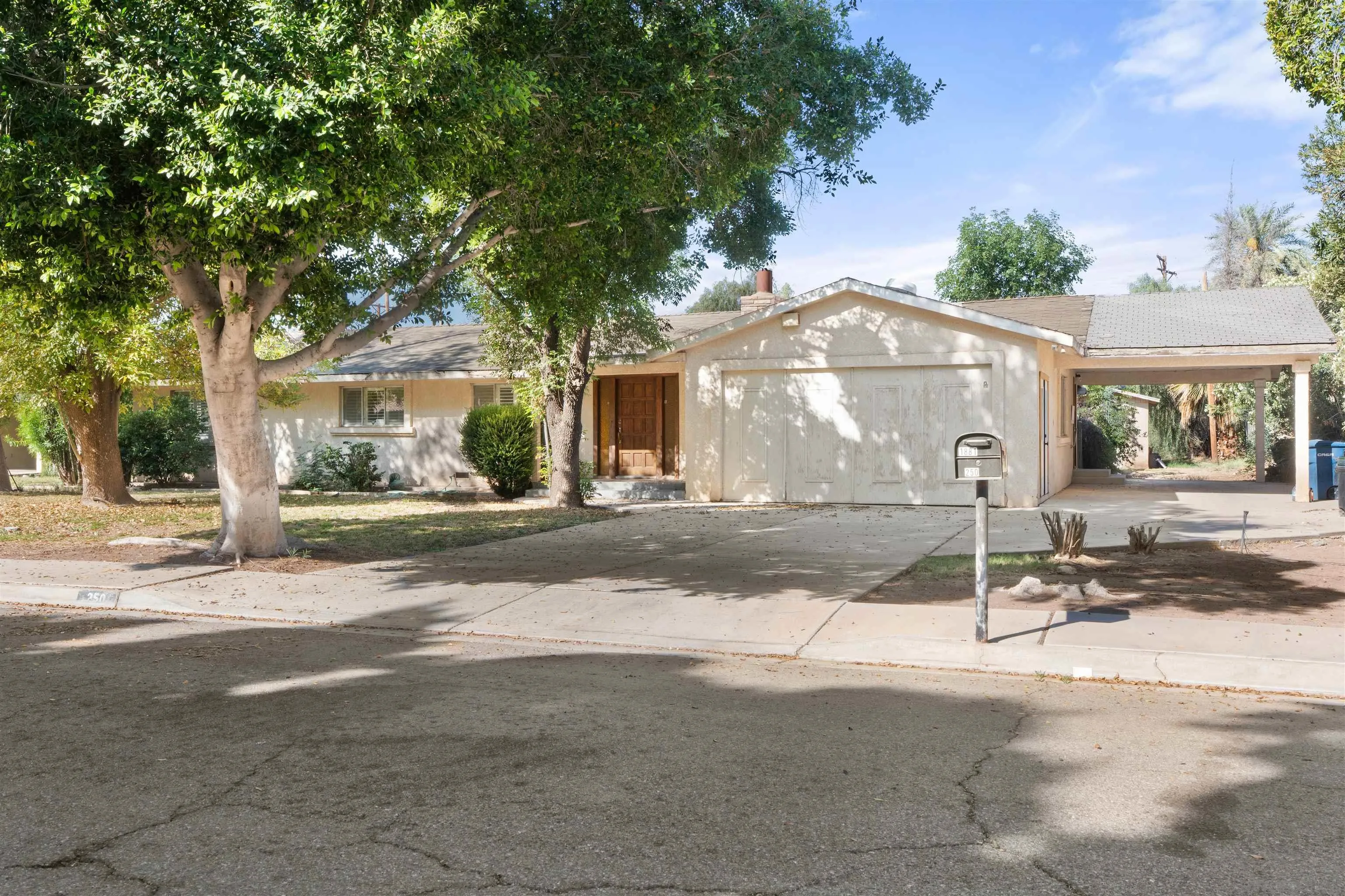 250 Santa Rosa Road El Centro, CA 92243 - Photo 1 of 48 Gallery Image 1