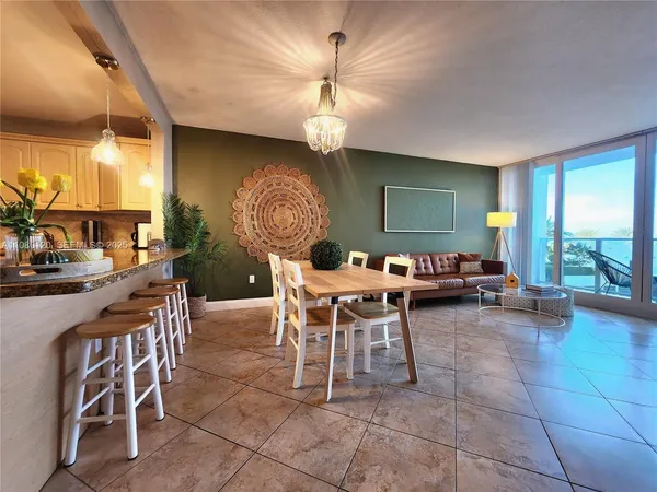 $3,000 | 3505 South Ocean Drive, Unit 407, Hollywood, FL 33019