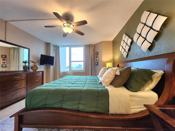 $3,000 | 3505 South Ocean Drive, Unit 407, Hollywood, FL 33019