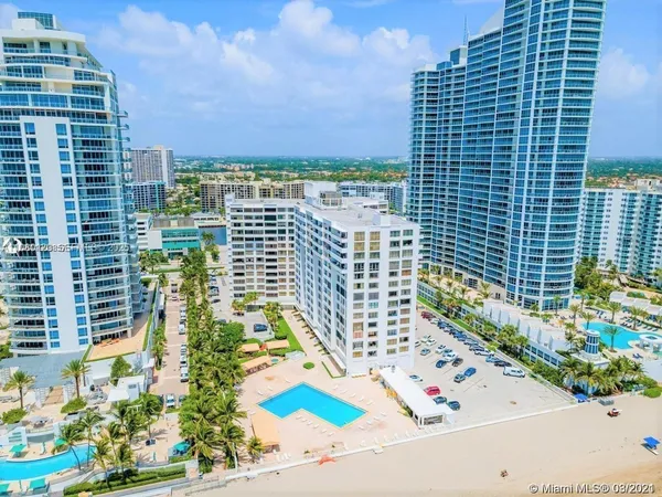 $3,000 | 3505 South Ocean Drive, Unit 407, Hollywood, FL 33019