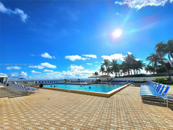 $3,000 | 3505 South Ocean Drive, Unit 407, Hollywood, FL 33019