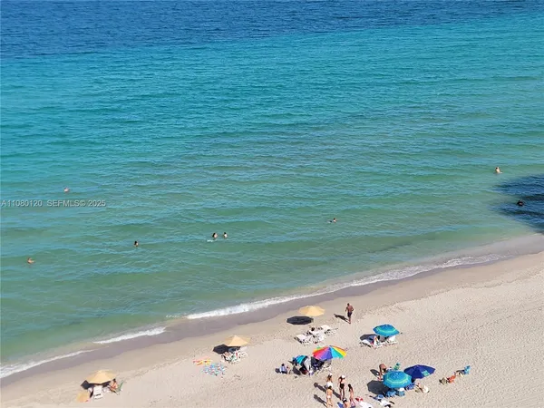 $3,000 | 3505 South Ocean Drive, Unit 407, Hollywood, FL 33019
