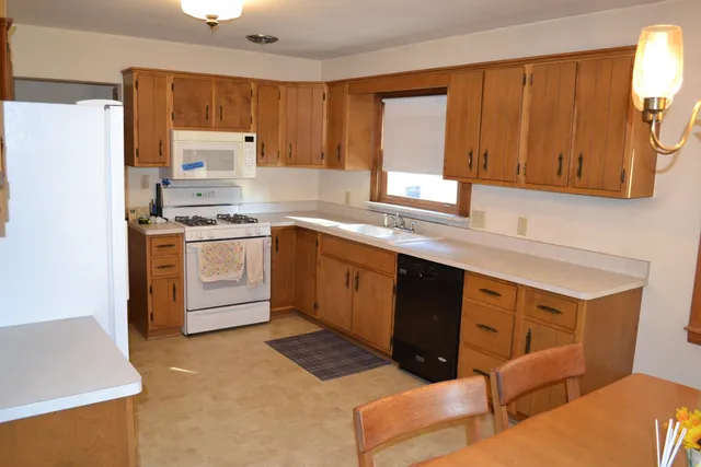 $229,000 | 655 West 19th Avenue, Oshkosh, WI 54902