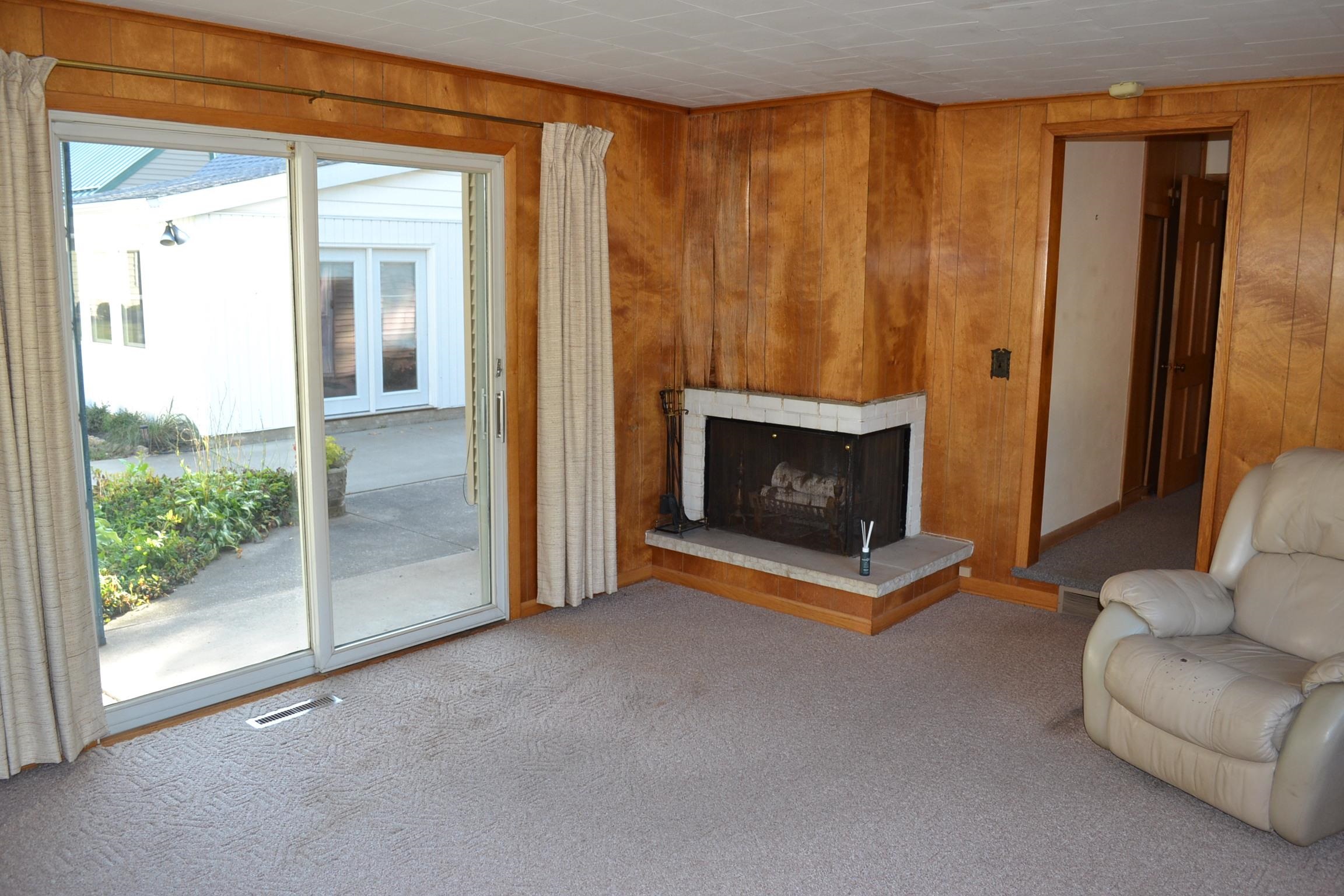 655 West 19th Avenue Oshkosh, WI 54902 - Photo 25 of 36