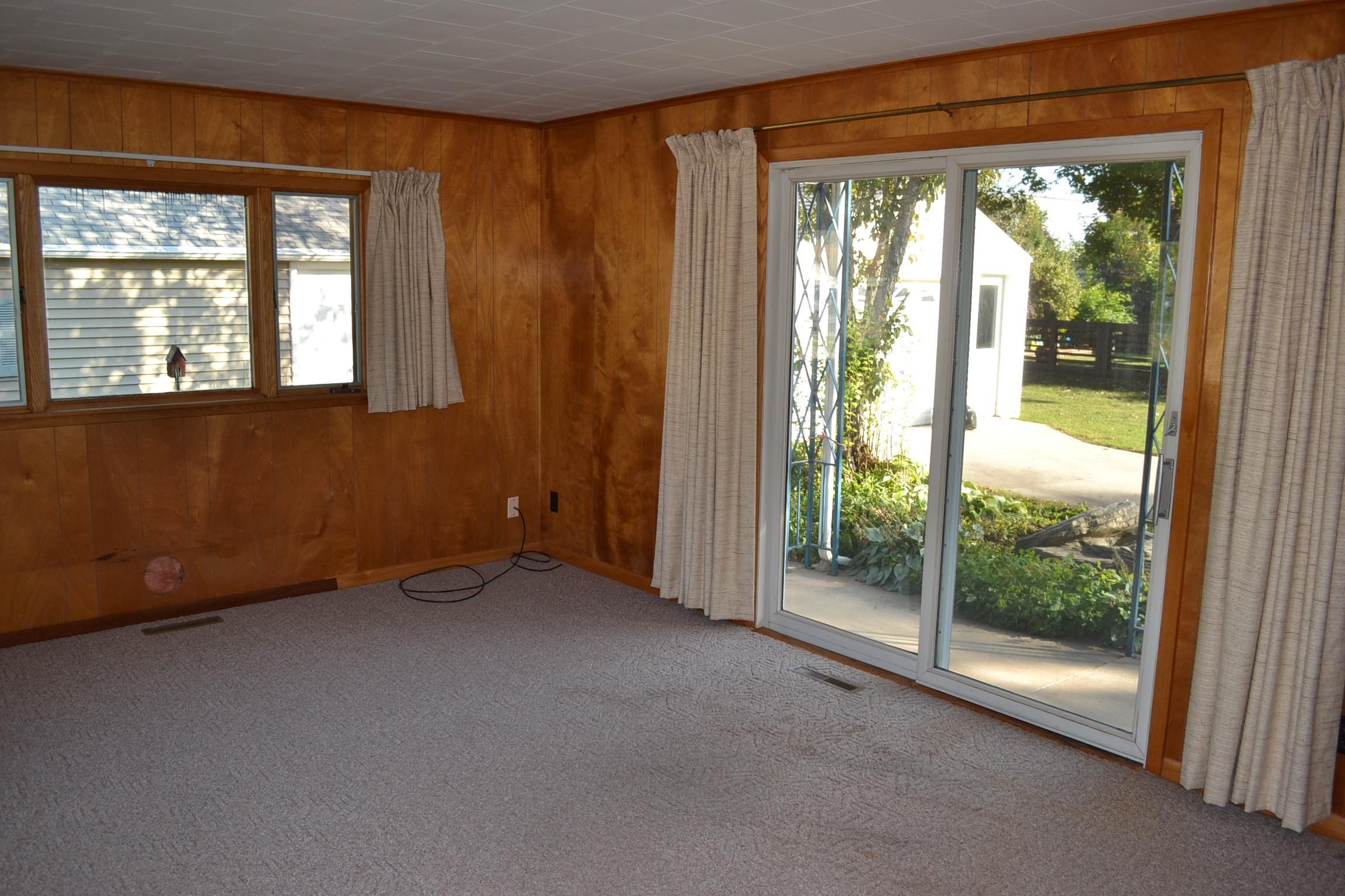 655 West 19th Avenue Oshkosh, WI 54902 - Photo 26 of 36