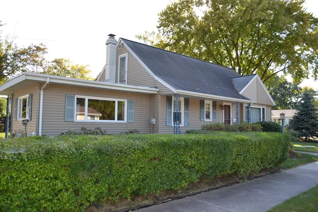 $229,000 | 655 West 19th Avenue, Oshkosh, WI 54902