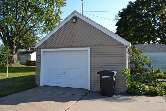 $229,000 | 655 West 19th Avenue, Oshkosh, WI 54902