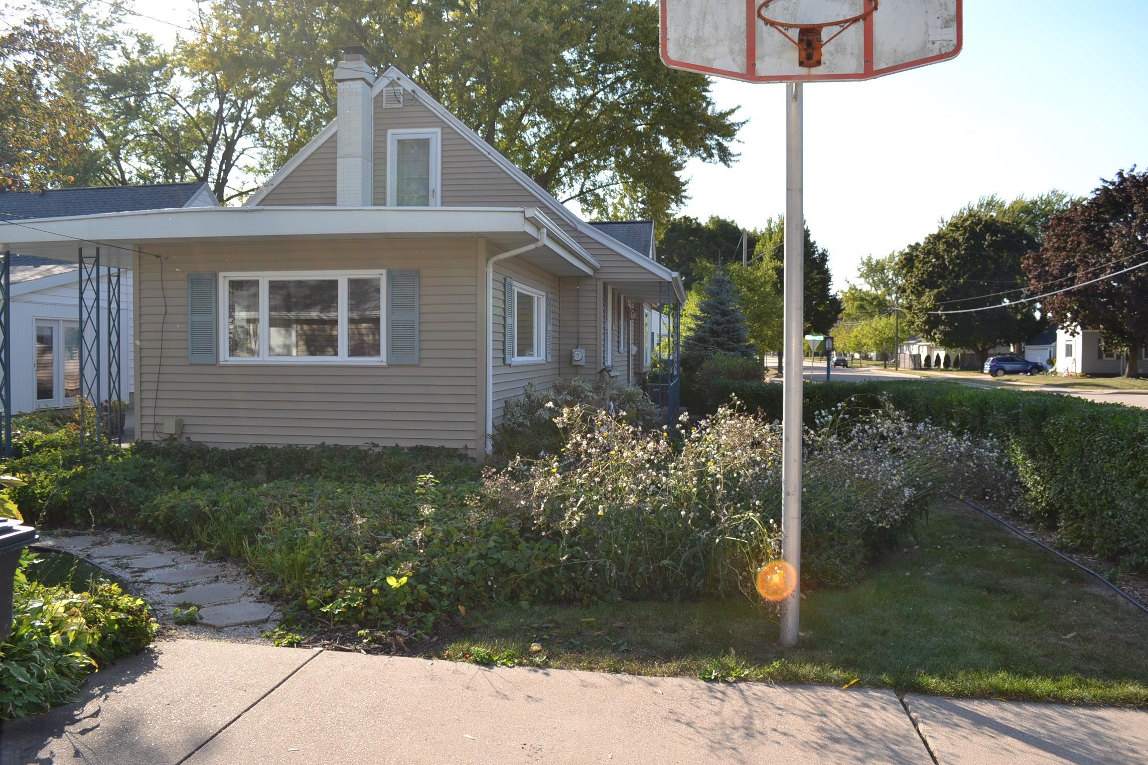 655 West 19th Avenue Oshkosh, WI 54902 - Photo 5 of 36