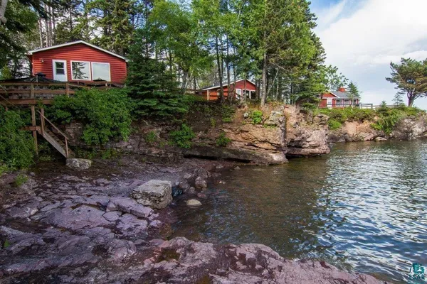 $209,000 | 540 Old North Shore Road, Two Harbors, MN 55616