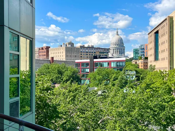 $1,080,000 | 350 South Hamilton Street, Unit 601, Madison, WI 53703