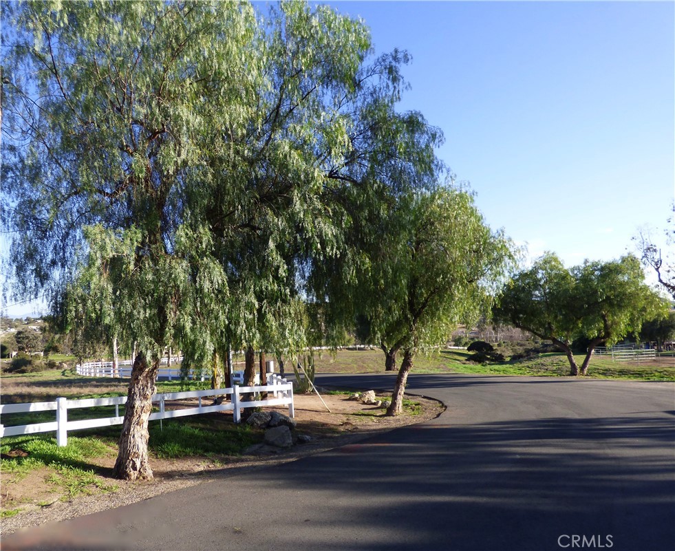 23685 Tapatia Road Homeland, CA 92548 - Photo 19 of 20