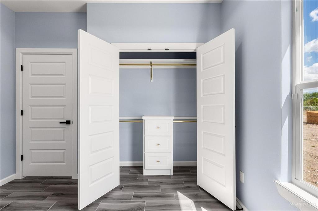 2401 Via Roma Road Weslaco, TX 78596 - Photo 13 of 20