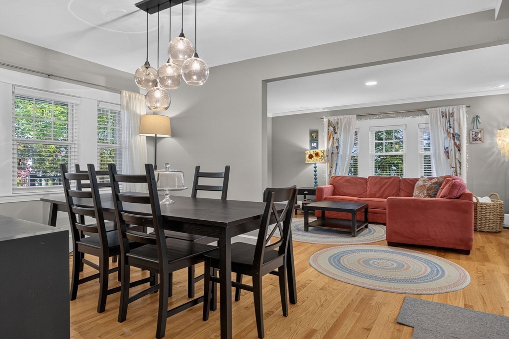 20 Hill Top Road Wellesley, MA 02482 - Photo 6 of 23