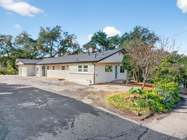 $615,000 | 611 Lake Street, Cloverdale, CA 95425