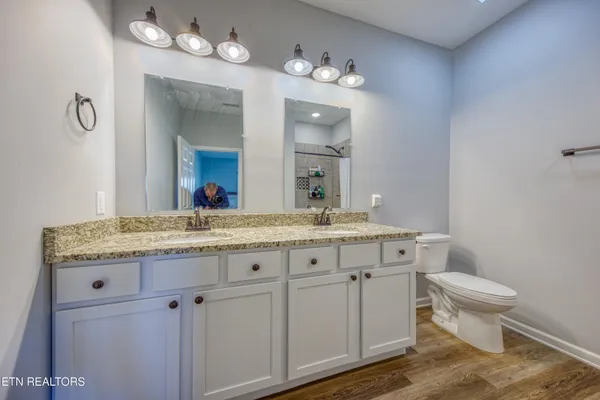 $369,900 | 2131 Frewin Court, Sevierville, TN 37876