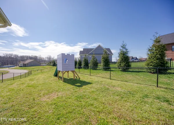 $369,900 | 2131 Frewin Court, Sevierville, TN 37876