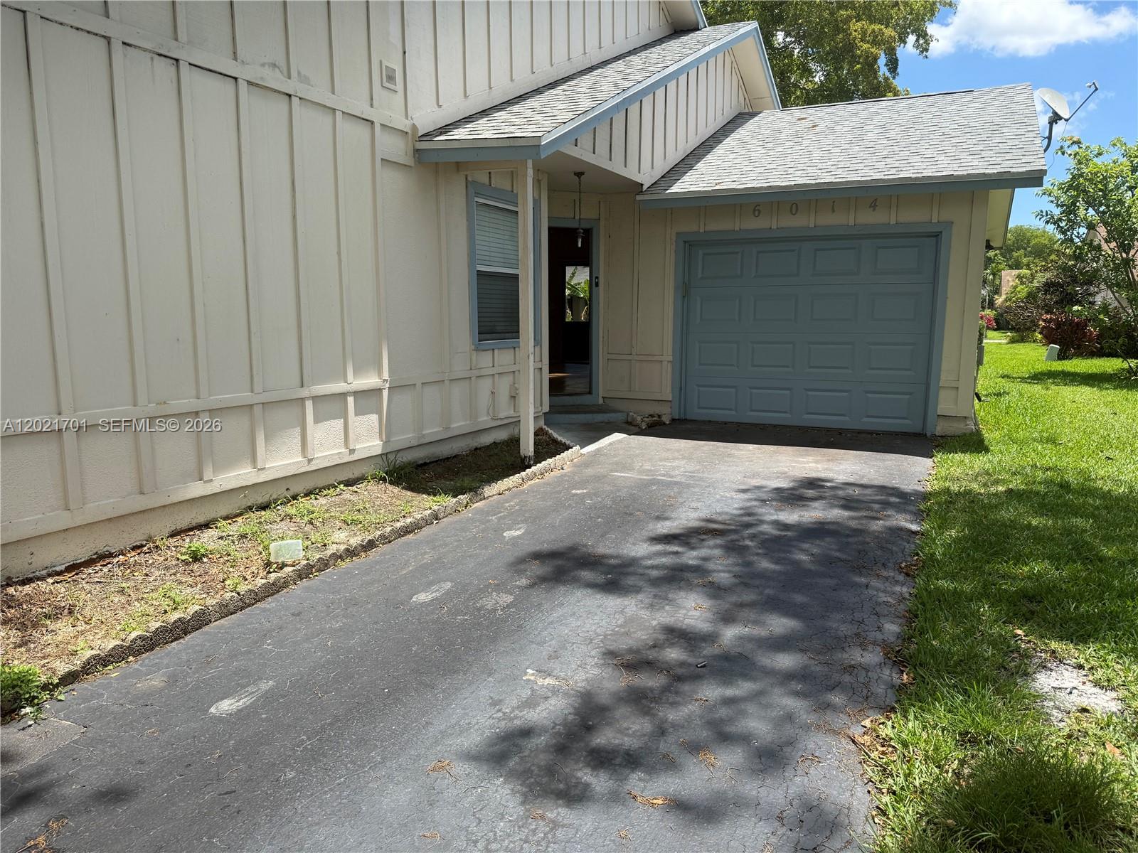 6014 Northwest 78th Way Tamarac, FL 33321 - Photo 2 of 19