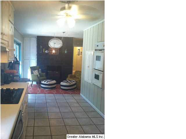 217 Beech Road Gardendale, AL 35071 - Photo 10 of 32