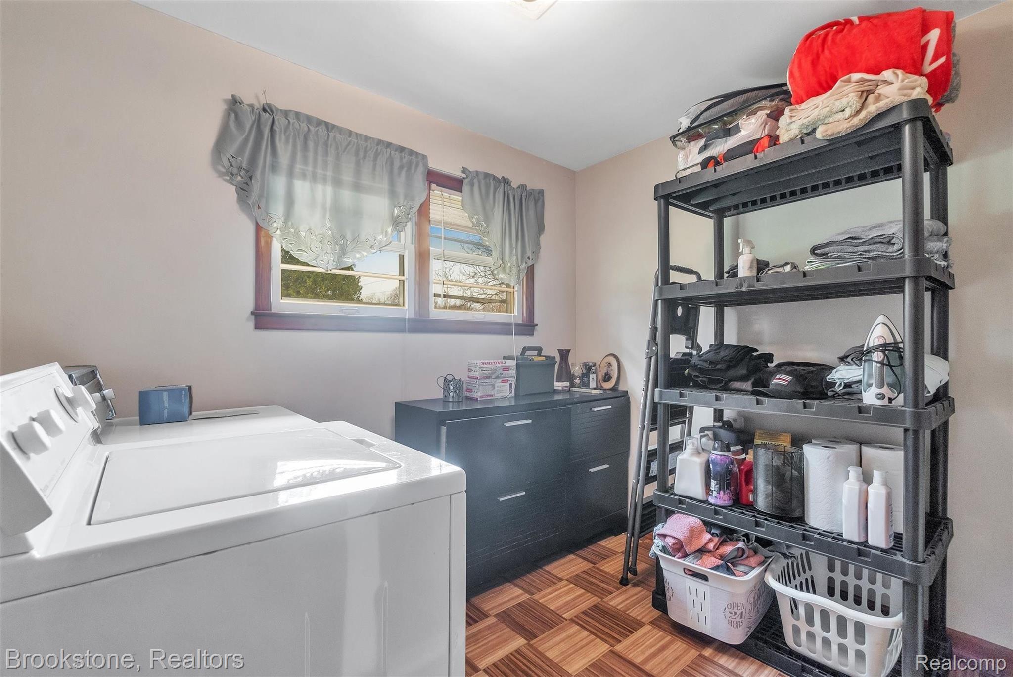 7125 Neff Road Mount Morris, MI 48458 - Photo 22 of 37 22-7125-Neff-Rd-WindowStill-Real-Estate-Photography-22.jpg