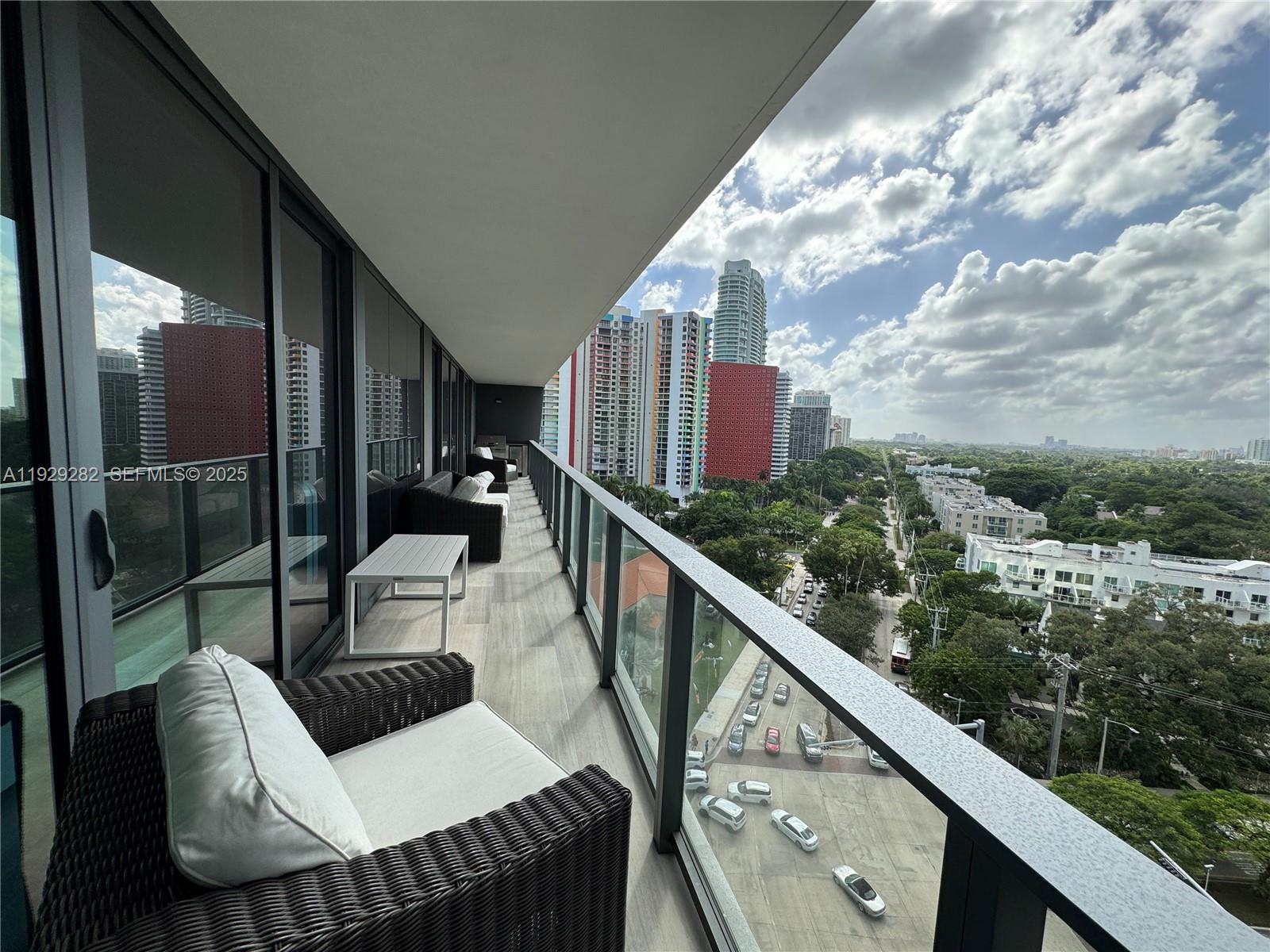 1451 Brickell Avenue, Unit 1105 Miami, FL 33131 - Photo 21 of 43