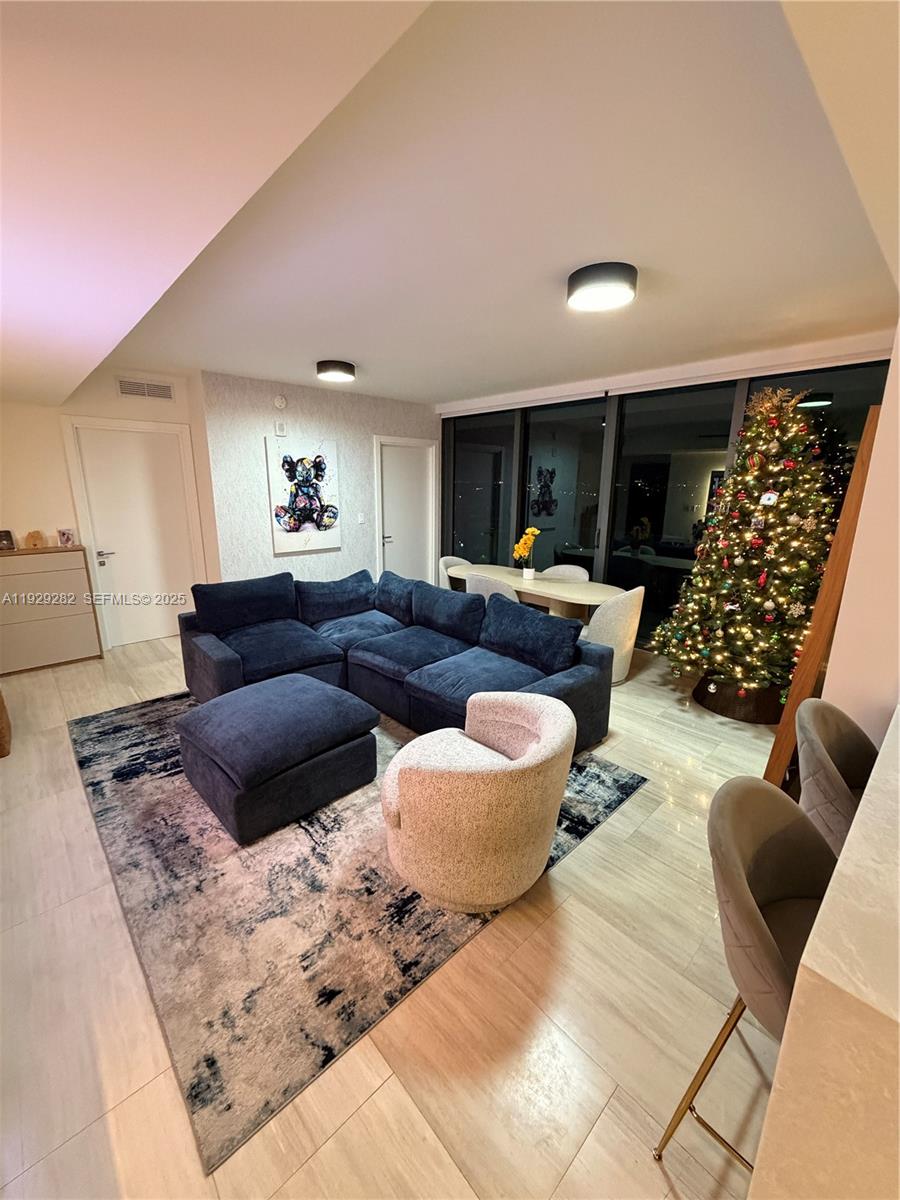 1451 Brickell Avenue, Unit 1105 Miami, FL 33131 - Photo 4 of 43