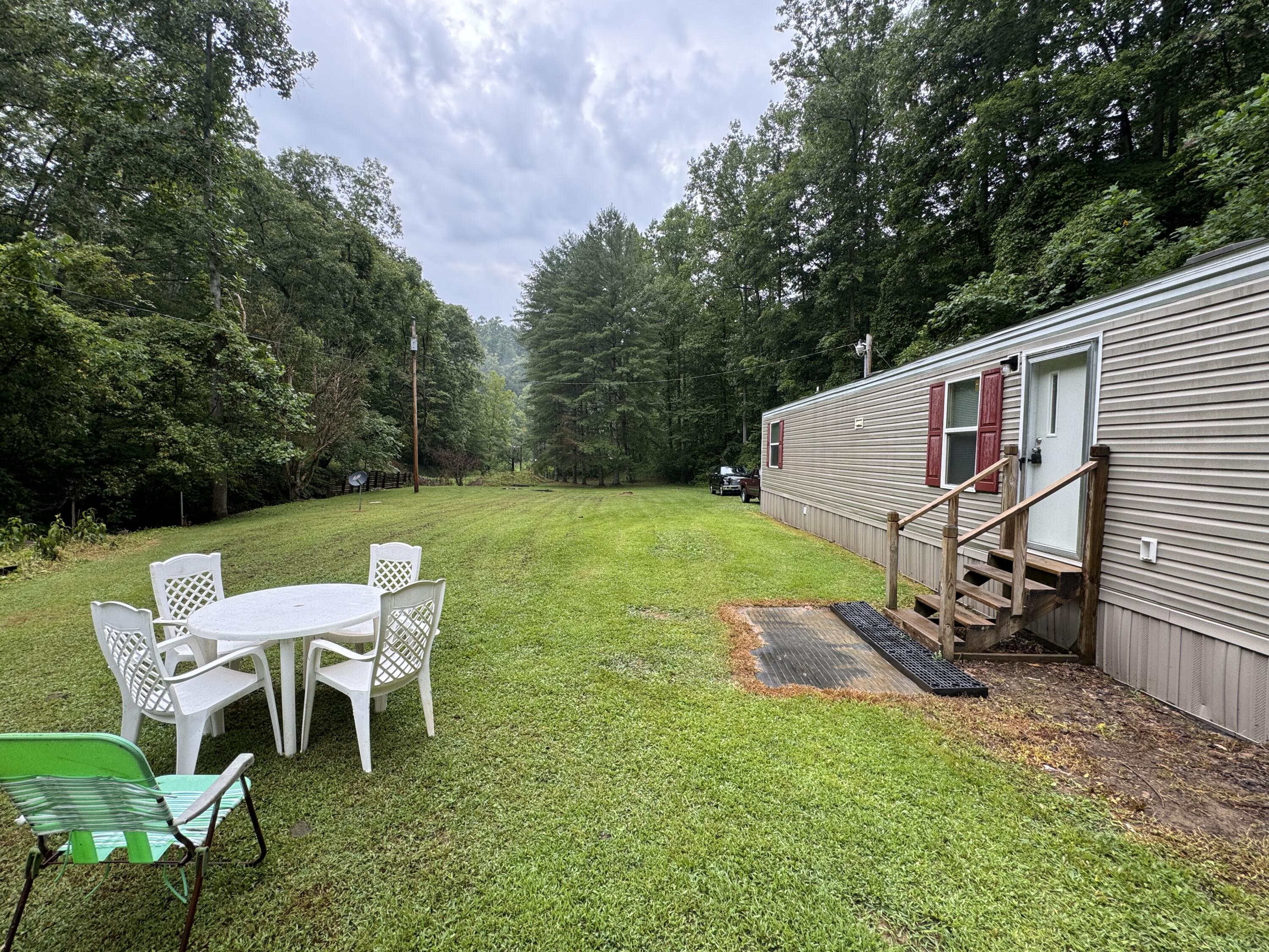 303 Wagon Frk Road Manchester, KY 40962 - Photo 2 of 14 IMG_4600