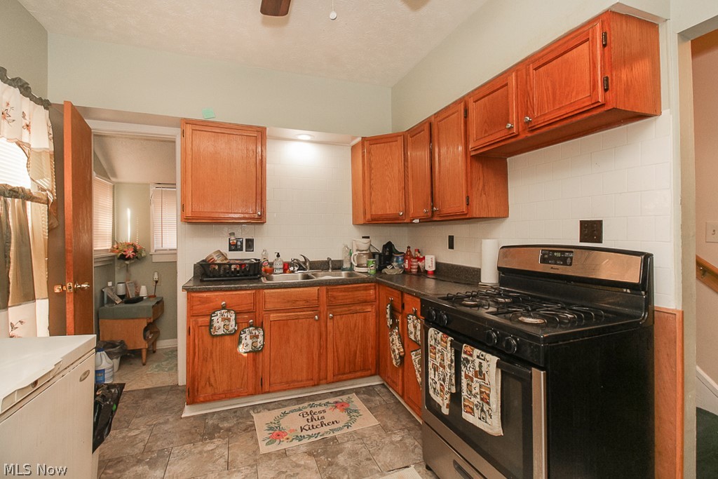 5200 Lee Road Maple Heights, OH 44137 - Photo 9 of 23 Gallery Image 9