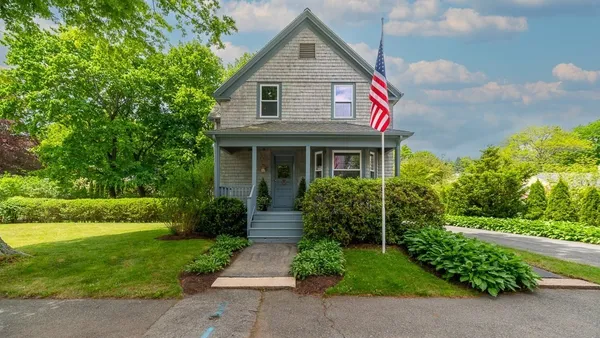 $1,170,000 | 120 Pine Street, Manchester, MA 01944