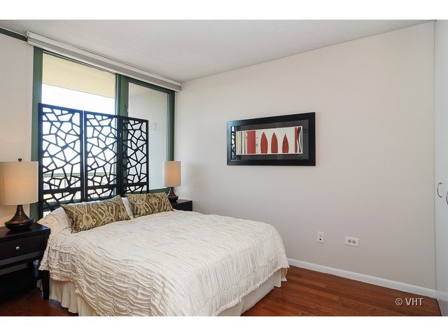 111 West Maple Street, Unit 2308 Chicago, IL 60610 - Photo 7 of 10