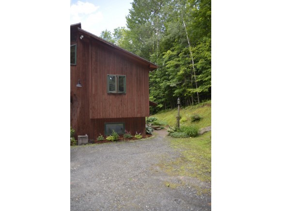 122 N Road Stowe, VT 05672 - Photo 2 of 25 Gallery Image 2