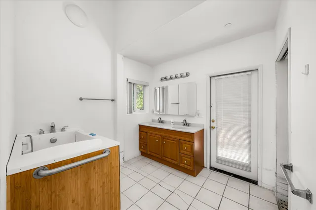 $2,410,000 | 18 East Mountain Drive, Santa Barbara, CA 93103