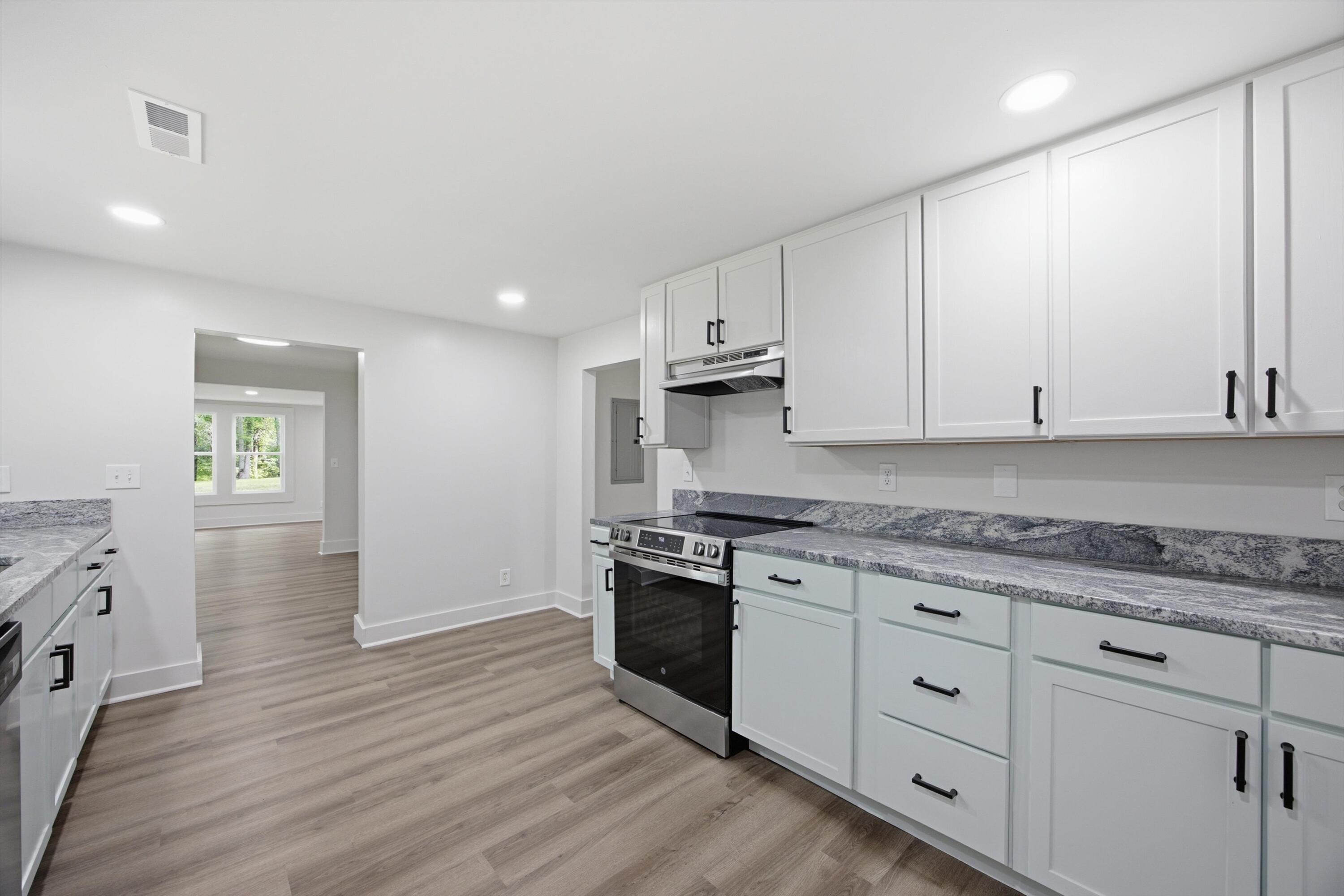 56 Meacham Road Rossville, GA 30741 - Photo 11 of 31 Kitchen