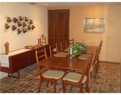 5 Cayuga Road Sea Ranch Lakes, FL 33308 - Photo 9 of 16 Dining Room