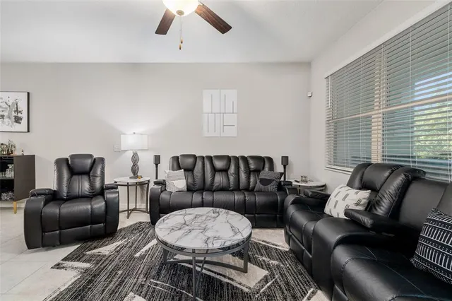 $2,195 | 621 Royal Empress Drive, Ruskin, FL 33570