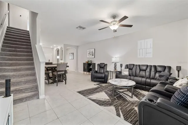 $2,195 | 621 Royal Empress Drive, Ruskin, FL 33570