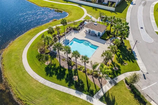 $2,195 | 621 Royal Empress Drive, Ruskin, FL 33570