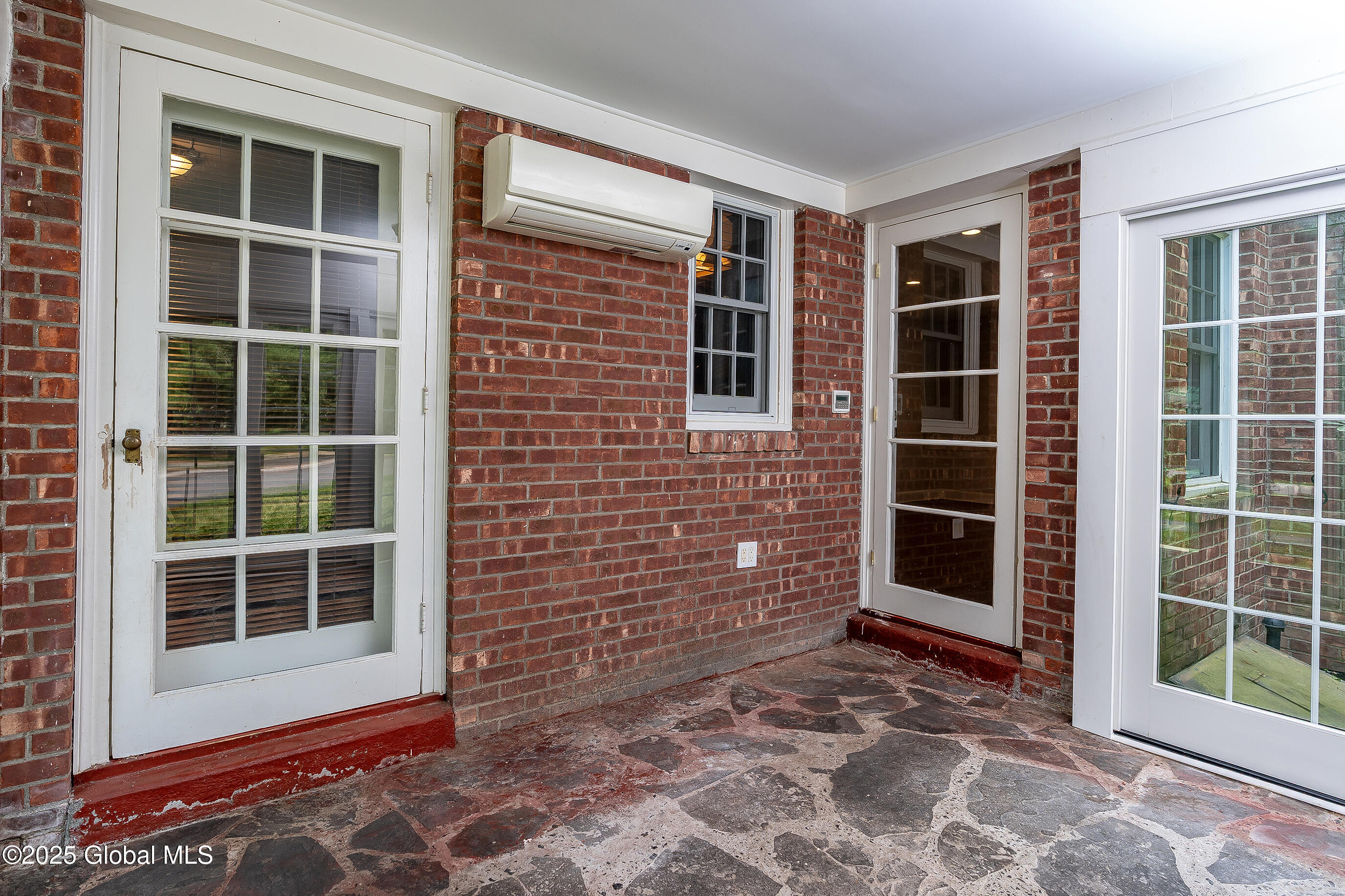 2 Darroch Road Bethlehem, NY 12054 - Photo 18 of 44 017-2-Darroch-Road