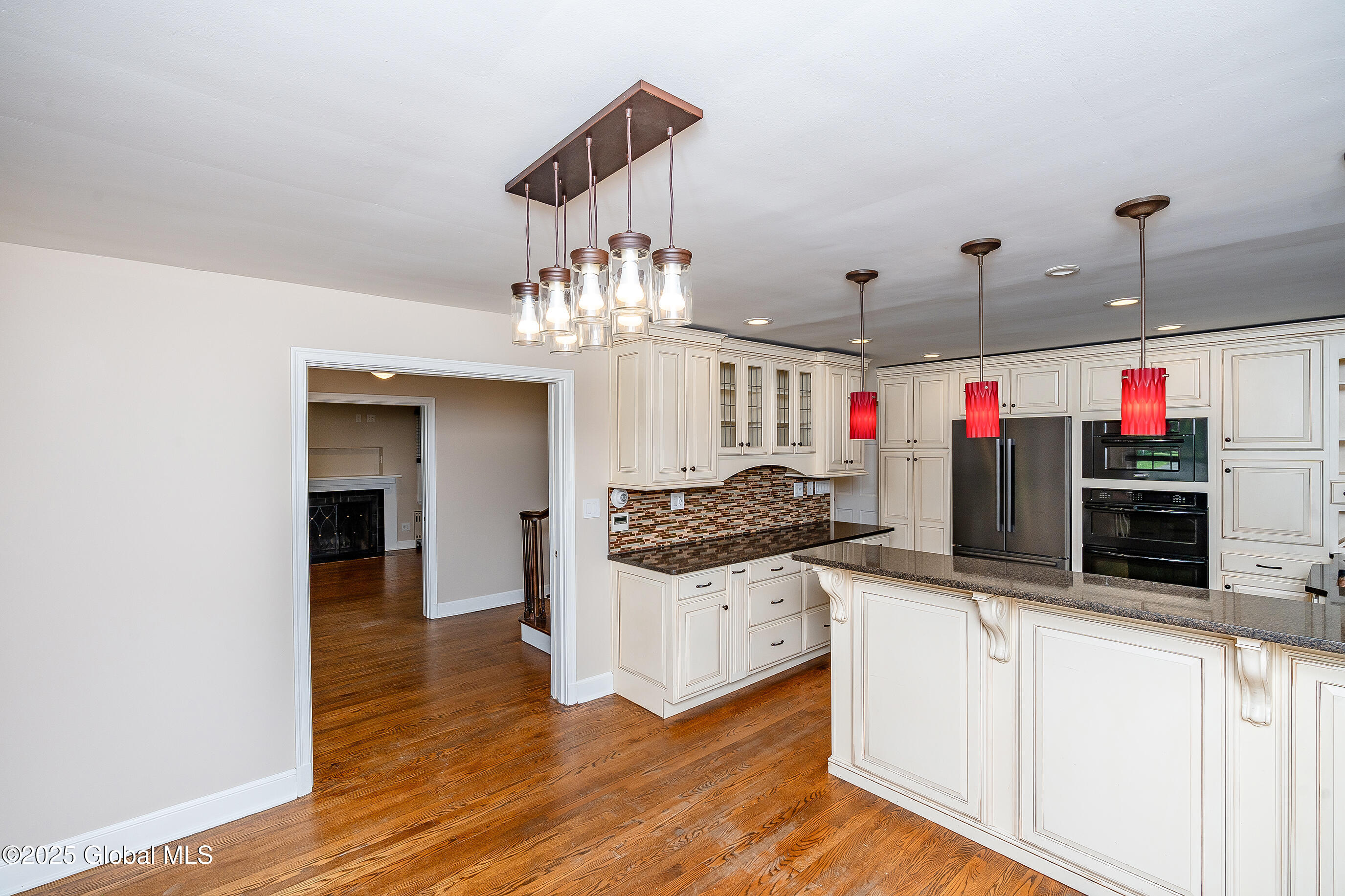 2 Darroch Road Bethlehem, NY 12054 - Photo 8 of 44 007-2-Darroch-Road