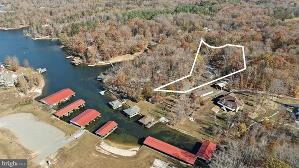 $1,099,000 | 14 Oak Road, Bumpass, VA 23024