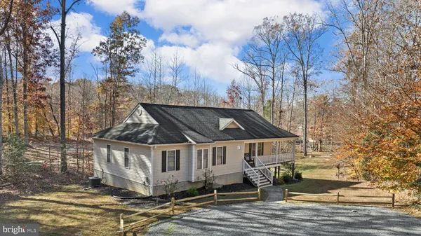 $1,099,000 | 14 Oak Road, Bumpass, VA 23024